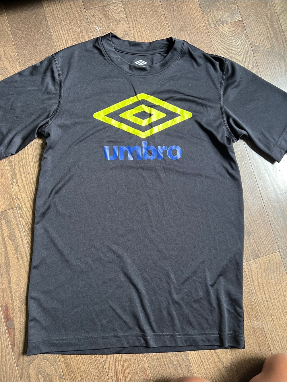 Umbro Black Logo Tee with Lime Accent youth kids large
